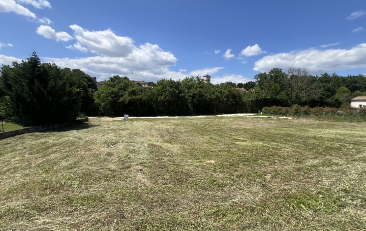 Terrain SAINT-ETIENNE-DE-L'OLM 69 500 € Terrain SAINT-ETIENNE-DE-L'OLM 69 500 €